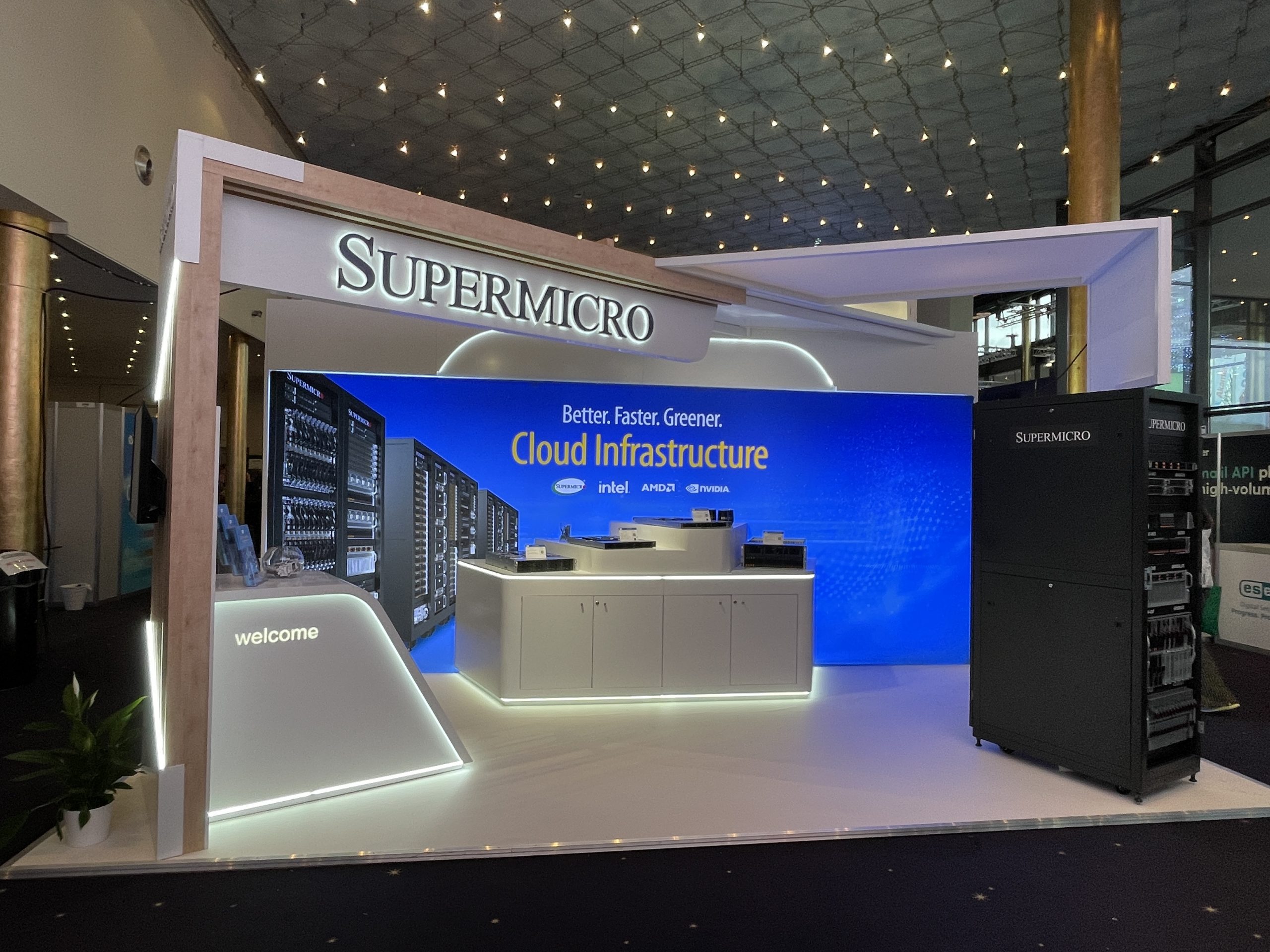 Exhibition Lightboxes_Wavelight Casonara